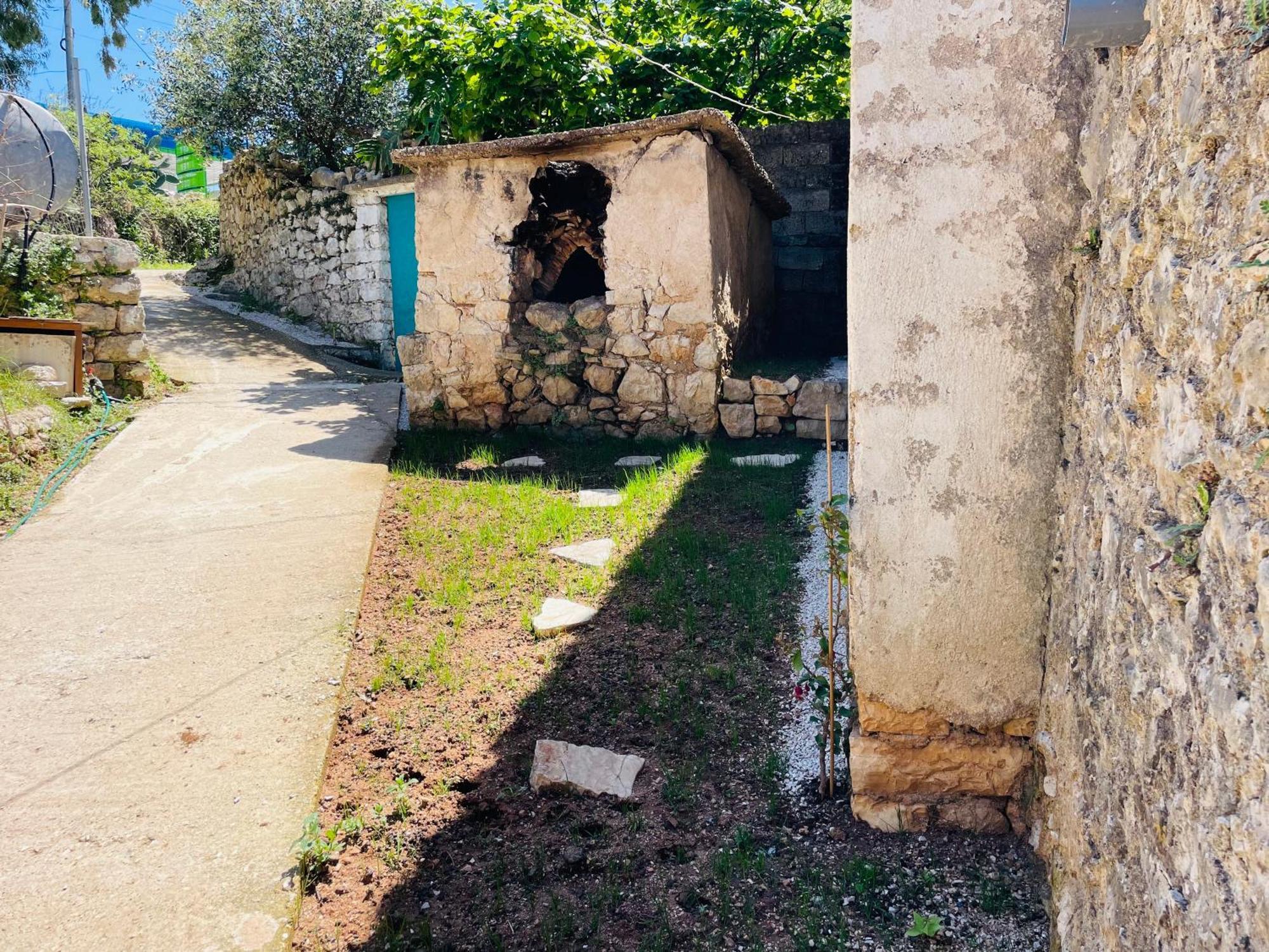 Guesthouse Near The Castle Of ヒマラ エクステリア 写真