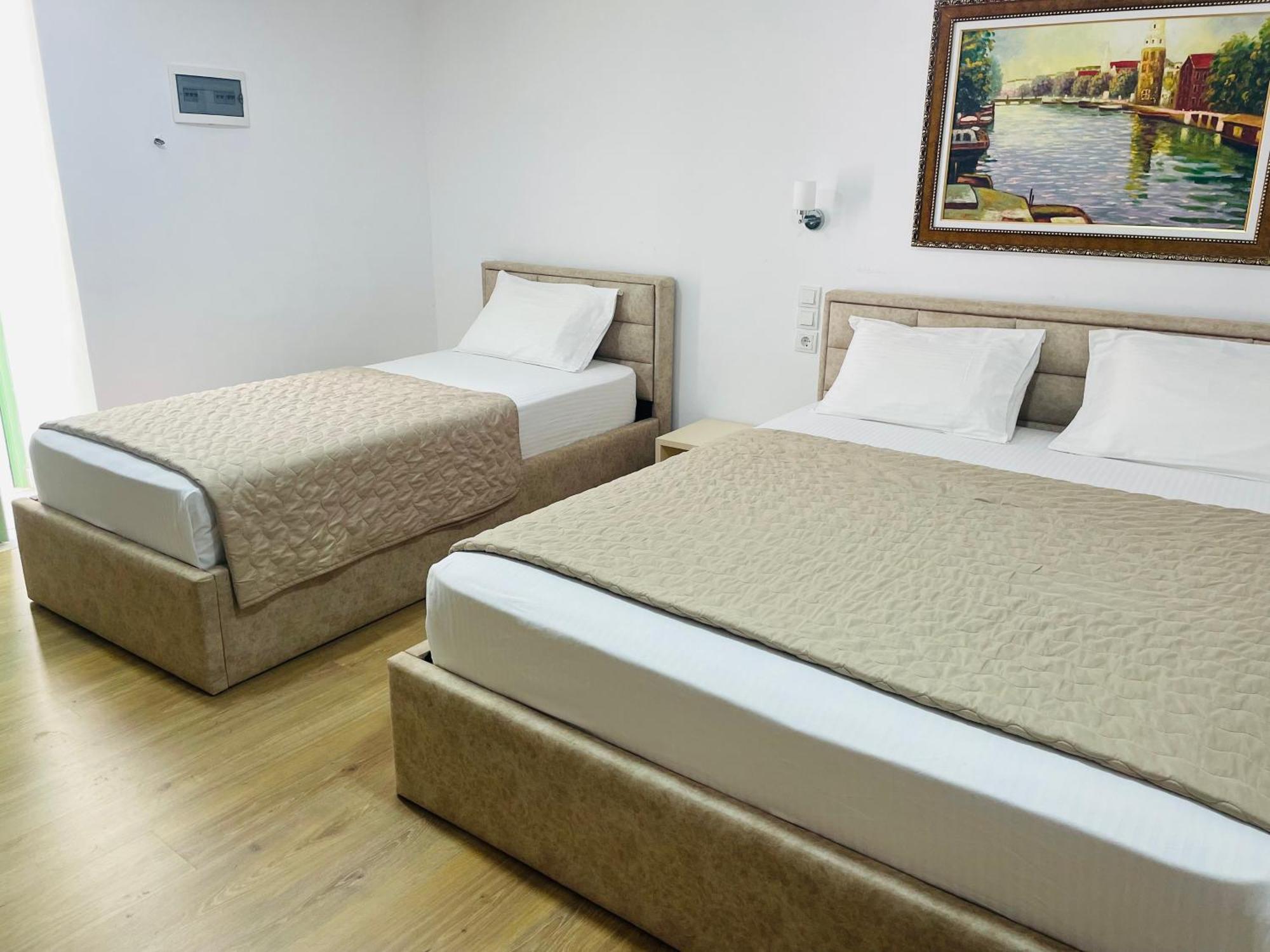 Guesthouse Near The Castle Of ヒマラ エクステリア 写真
